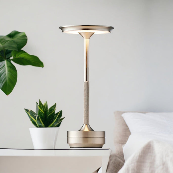 Trådløs moderne Aura bordlampe - Trådløs bordlampe med berøringskontroll og moderne nordisk design